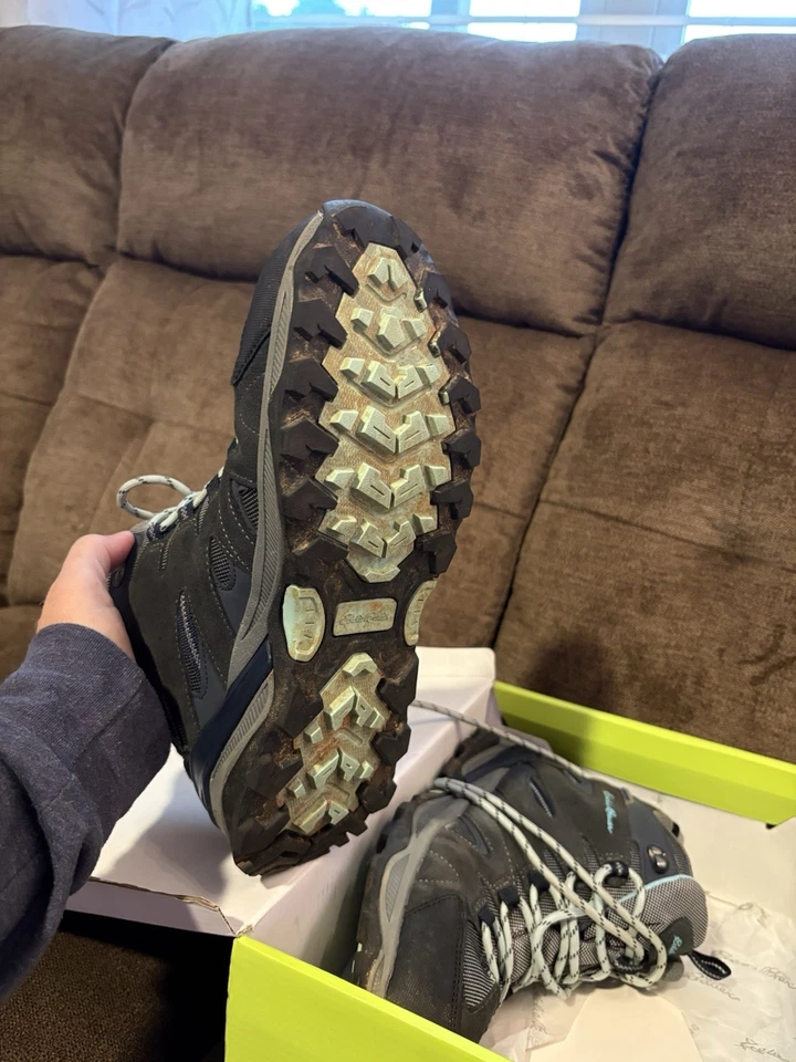 Women’s Hiking Boots: Eddie Bauer Mid Waterproof Lake Union (Worn Once)! - Image 3 of 4