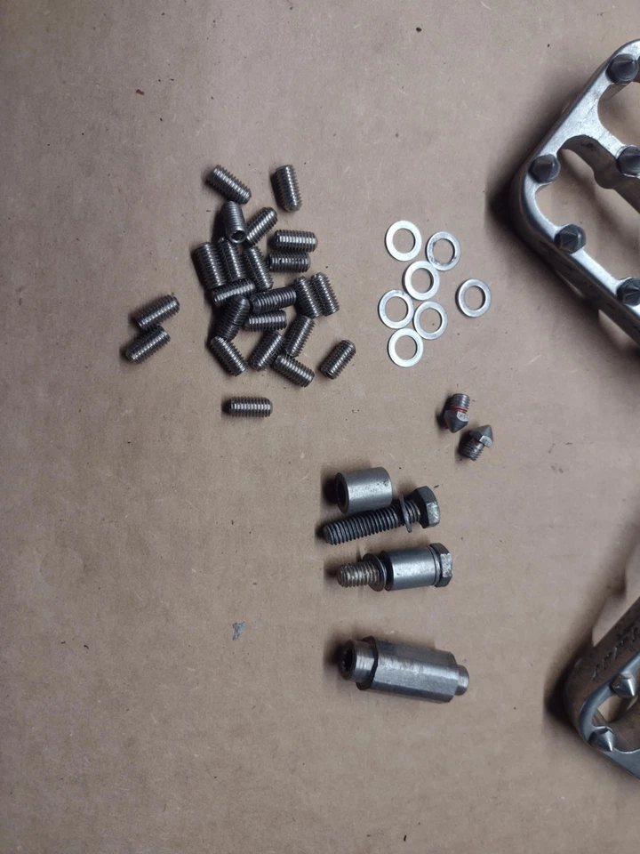 Pinos e molas para pés Honda CRF450R Fastway 2011 - Imagem 3 de 4