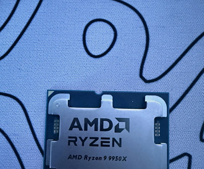 AMD Ryzen 9 9950X Desktop CPU Processor 16-Core Socket AM5 4.3GHz