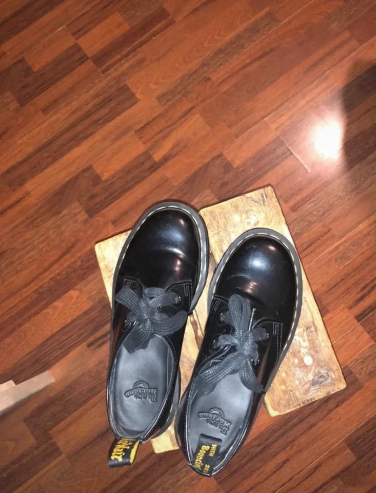 Dr. Martens Sinclair, photo 3 of 3