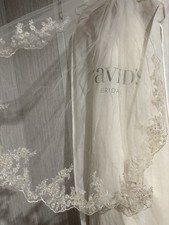 David’s Bridal Vail. Beautiful Hand Stitched Details. Scallops Edge.