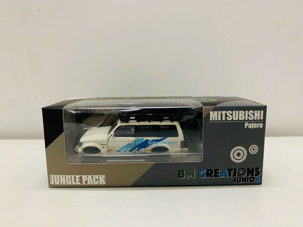 ミニカー Pajero mini Mitsubishi 2Gen Pajero Jungle Pack Ivory (LHD) 1/64 Scale
