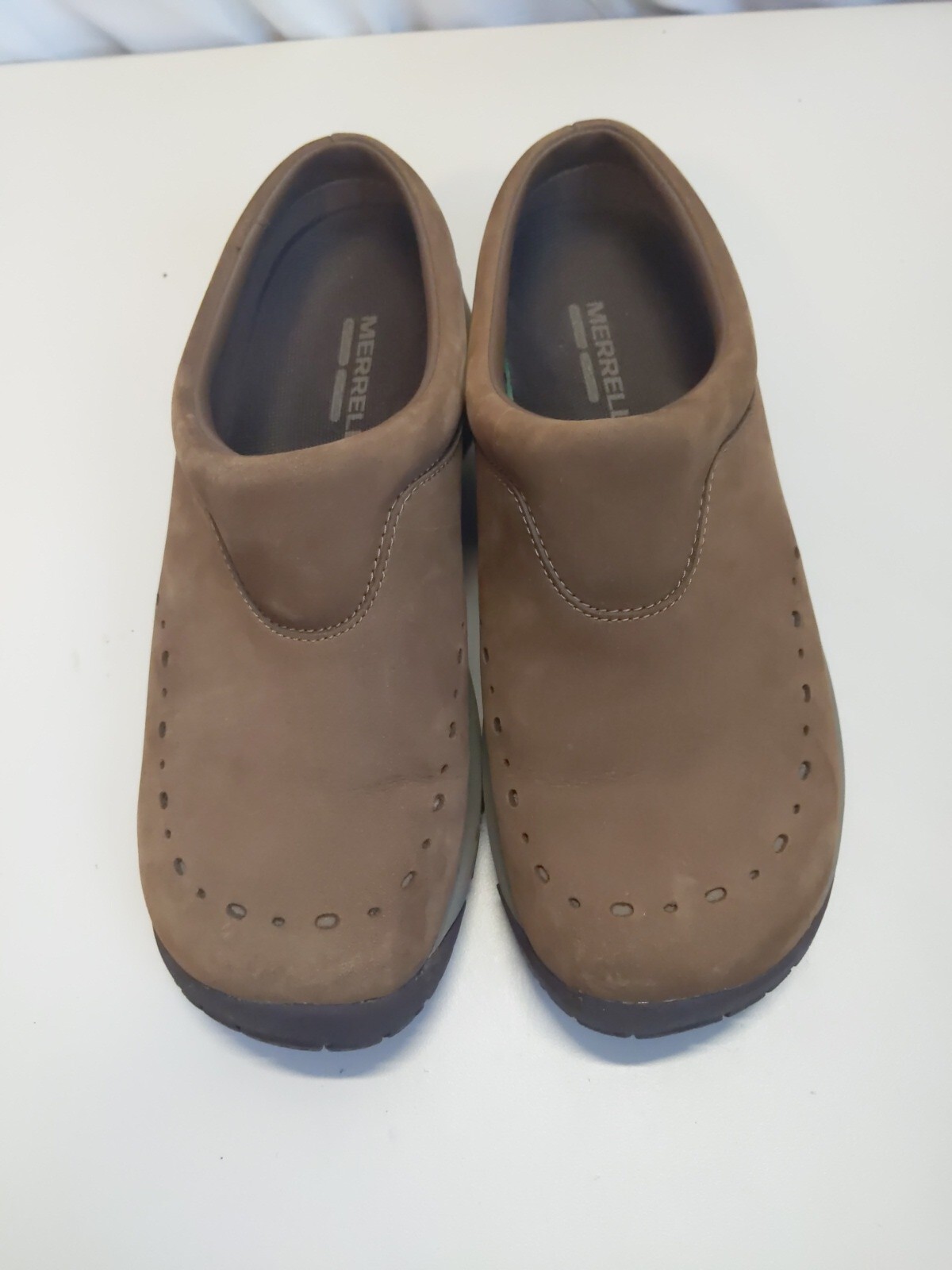 Sandali da donna Merrell taglia 8 Dark Earth Moc Mule con impugnatura J48236