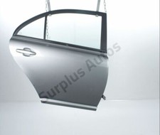 Porte arrière et accessoires Toyota AVENSIS