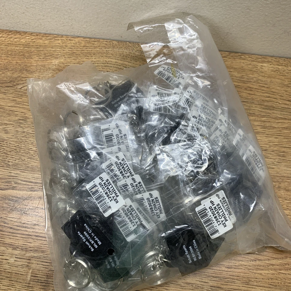 Schutt Sports 2004 Keychain Philadelphia Phillies Approx 50 Quantity - Image 4 of 4