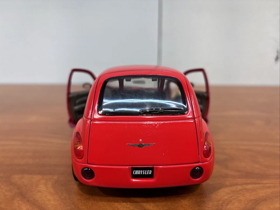 1/32 Chrysler PT Cruiser Black with Flames Panel Cruiser Model 2001 CV JD - Image 4 of 4