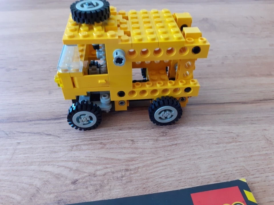 LEGO Technic 8020 Universal Building Set, photo 3 sur 5
