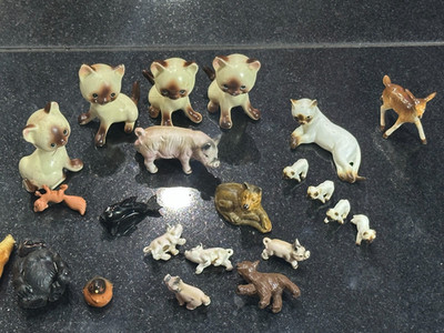Vintage Mid Century Animal Figure Lot - Siamese Cat / Pig with Babies Set
