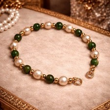 Vintage 1970s 14KT Gold-Plated Jade & Freshwater Pearl Bracelet – 6.5” Dainty