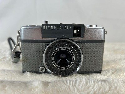 Olympus Pen EE-S Camera 35mm Film Vintage With Case And Cap Near Mint