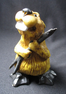 Bear Foots Figurine - Sassy - Beaver 3.25'' x 2.5'' x 3.75'' - Jeff Fleming