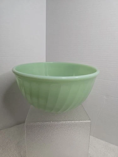 Vintage Fire King Anchor Hocking Ware  Jadeite Swirl Mixing Bowl 8 Made In USA