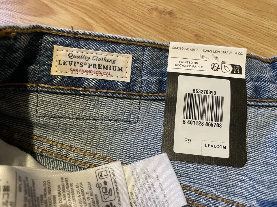 Levi's 501 Blue Denim Jean Shorts W29 Button-Up BNWT - Image 4 of 4