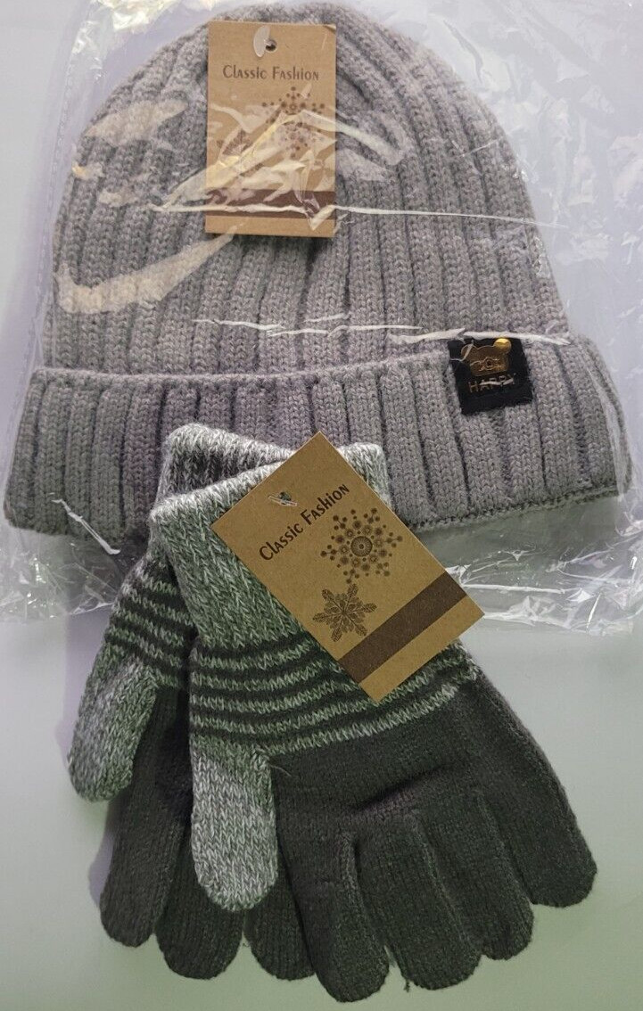 Classic Fashion Kids Padded Beanie Plus Gloves Color Gray One Size Fit All
