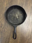 Vintage Wagner Ware Sidney -O- #5  Cast Iron Skillet Sits Flat