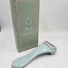 NEW in box unused Chloe Emerald Cold Therapy Professional Ice Roller $26 Msrp
