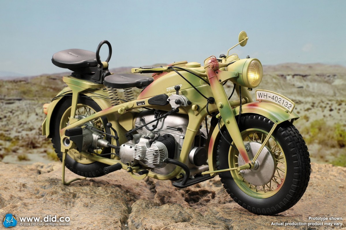 DID World War II Zundapp KS750 1/6 scale motorcycle model E60075 C