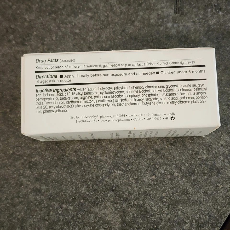 Protetor solar Philosophy When Hope Is Not Enough FPS Age Defense UVA/UVB SPF 20 2 oz - Imagem 3 de 4