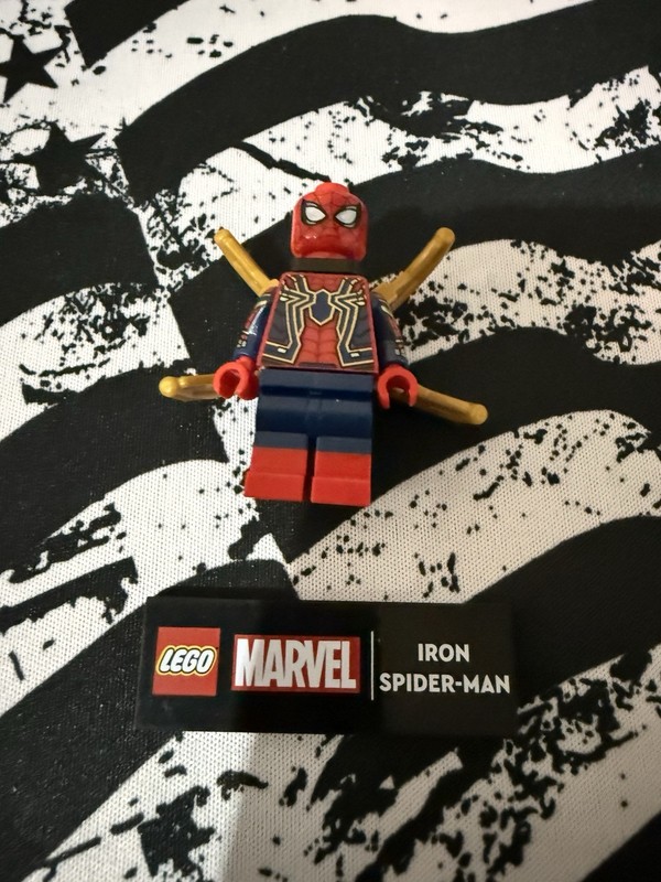 LEGO Marvel 76326 Iron Spider-Man Bust