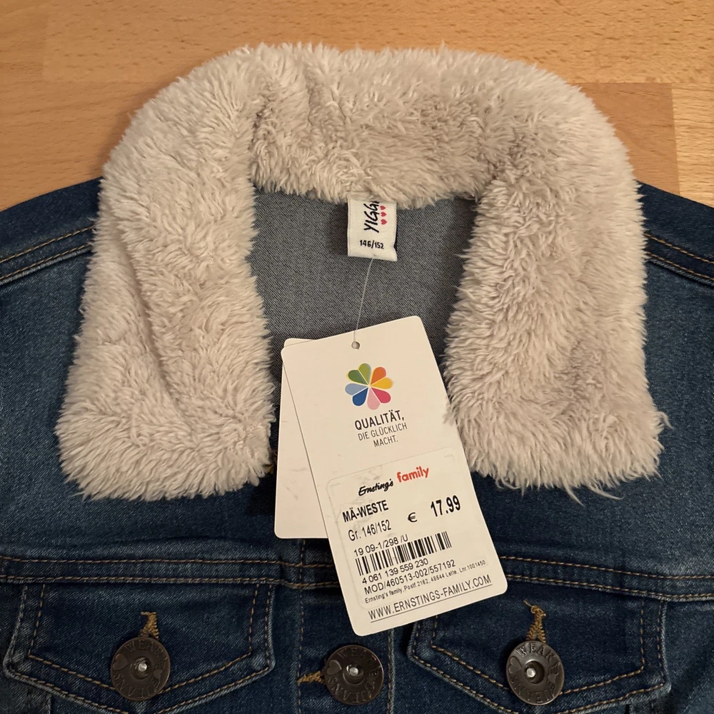 Jeans Weste mit Fellimitatkragen, Größe 146/152, Yigga. Neu mit Etikett