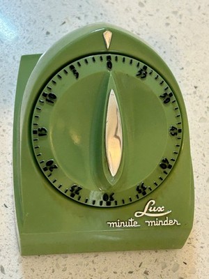 Vintage Lux Minute Minder Kitchen Timer - Retro Avocado Green - 1960's 1970's
