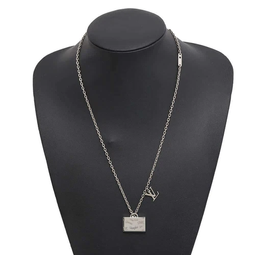 LOUIS VUITTON（LV） Louis Vuitton Collana Collier LV Aloha Cassa Metallo M63645 Argento Lunghezza 55cm