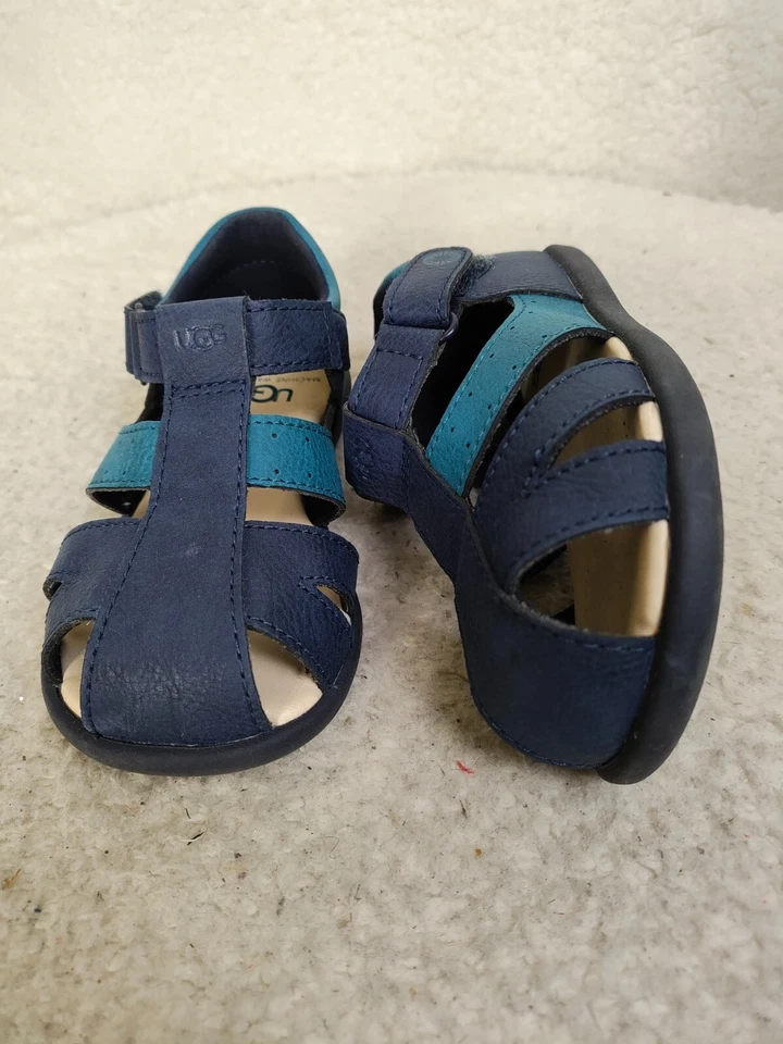 Sandalias de bebé UGG T Kylo 8 zapatos planos cómodos transpirables de cuero azul con tiras Foto 4 de 4