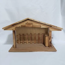 Vintage Nativity Musical Little Lord Jesus Christmas Wood Manger Music Box