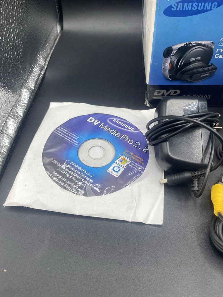 Samsung SC-DX103 DVD Camcorder 34x Optical Zoom Tested Working - Image 2 of 4