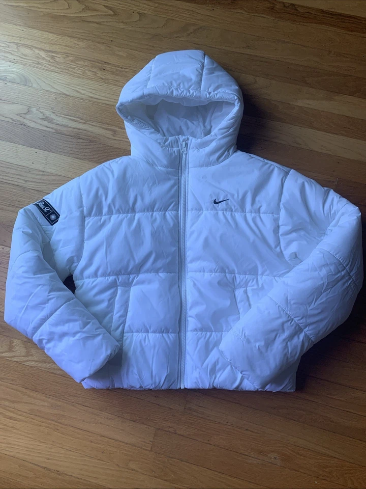 Nike Thermafit Cropped Puffer para mujer - blanco, talla pequeña Foto 2 de 4