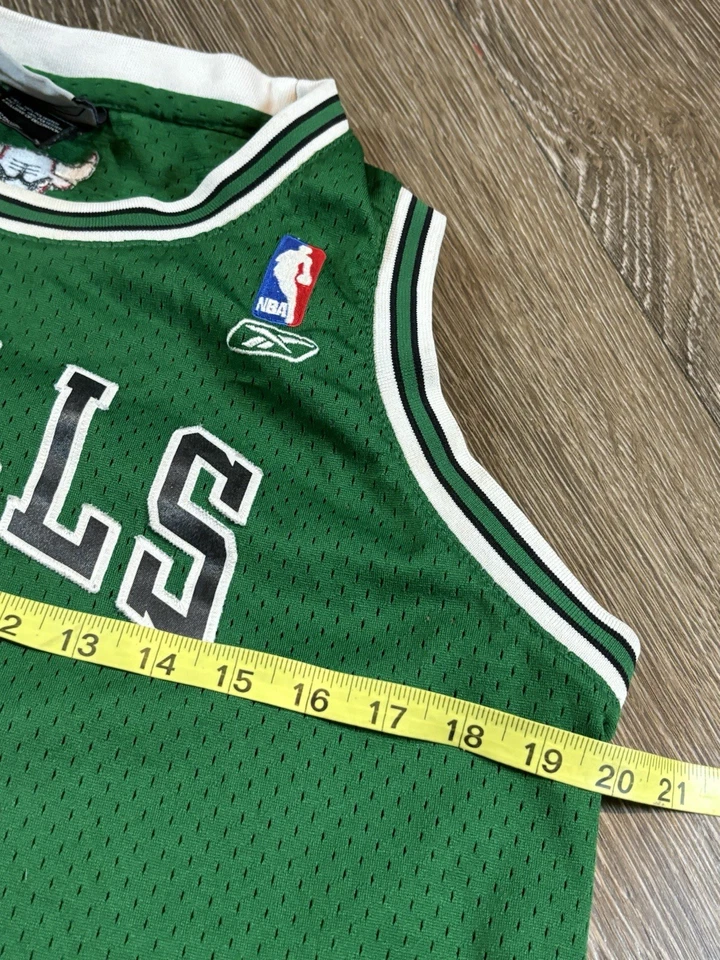 Vintage Reebok Chicago Bulls Ben Gordon #7 Jersey Green Youth Large - Image 4 of 4