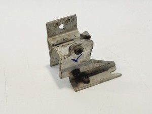 BMW F20 116d EffDyn Edition, Aufnahme Vorderachsträger links, 51647245795