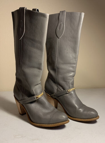 Capezio Women’s Boots Gray 6.5M
