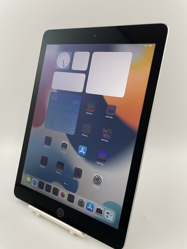 Apple iPad Air 2 A1566 WiFi 64GB Space Grey 9.7" 8MP 2GB Ram iOS Tablet #i02 - Picture 8 of 24