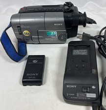 Sony CCD-TRV11 8mm Video8 Camcorder VCR Player Video/For Parts See Notes