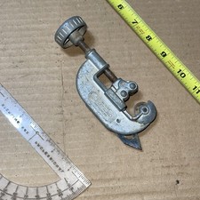 Sears CRAFTSMAN USA No 5533 Pipe Tubing Cutte...