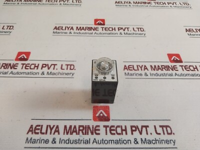 IDEC GT3A-1AF20 8 Pin Plug-In Electronic Timer 100-240VAC