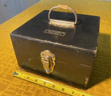 VTG KODAK LARGE FORMAT 18" F/10 APOCHROMATIC PROCESS CAMERA EKTAR LENS CASE ONLY