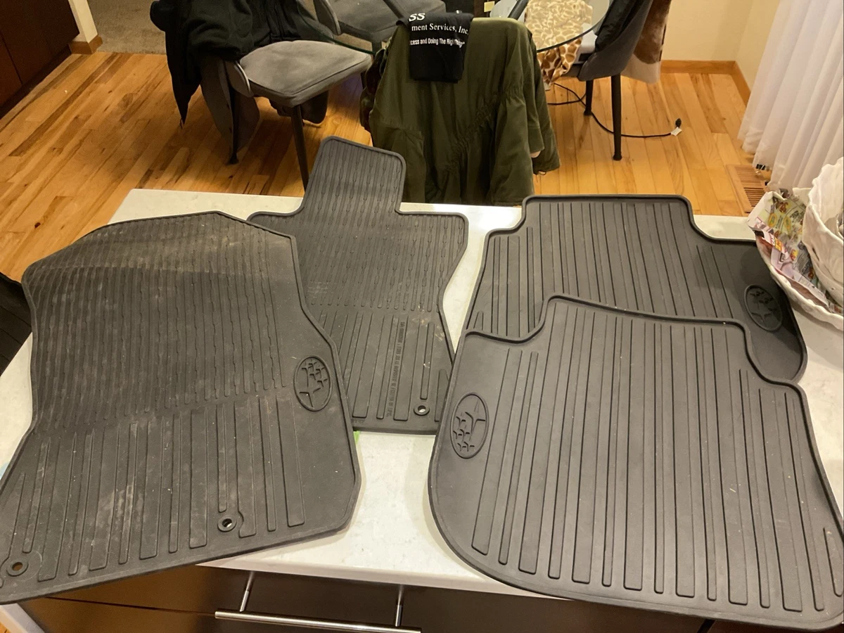 Cargo Liner Floor Mat Tailored Suitable For: Subaru Outback 2015-19|Black WeatherTech CargoLiner - View #3