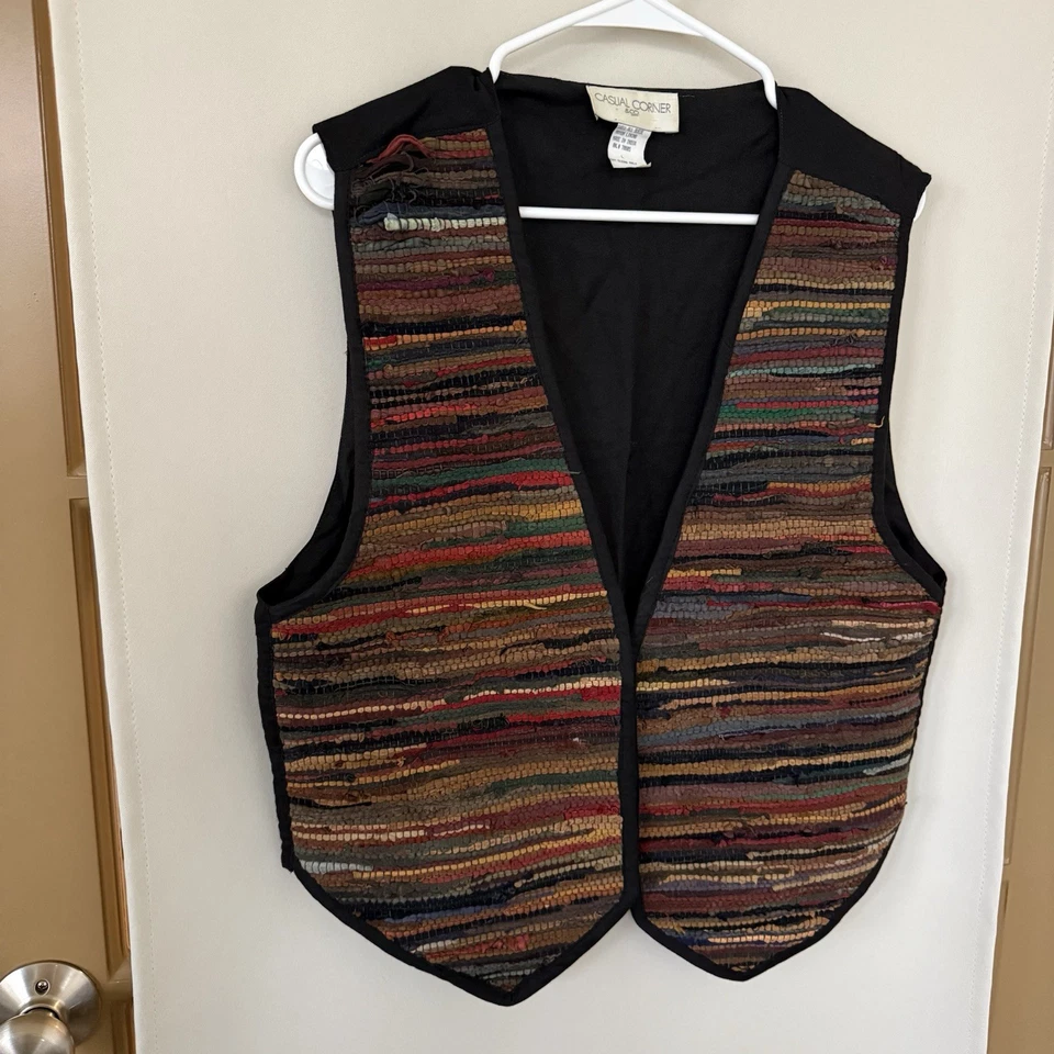 Casual Corner Women's Large Colorful Suede Vintage 1990's Open Front Vest - Image 2 of 4