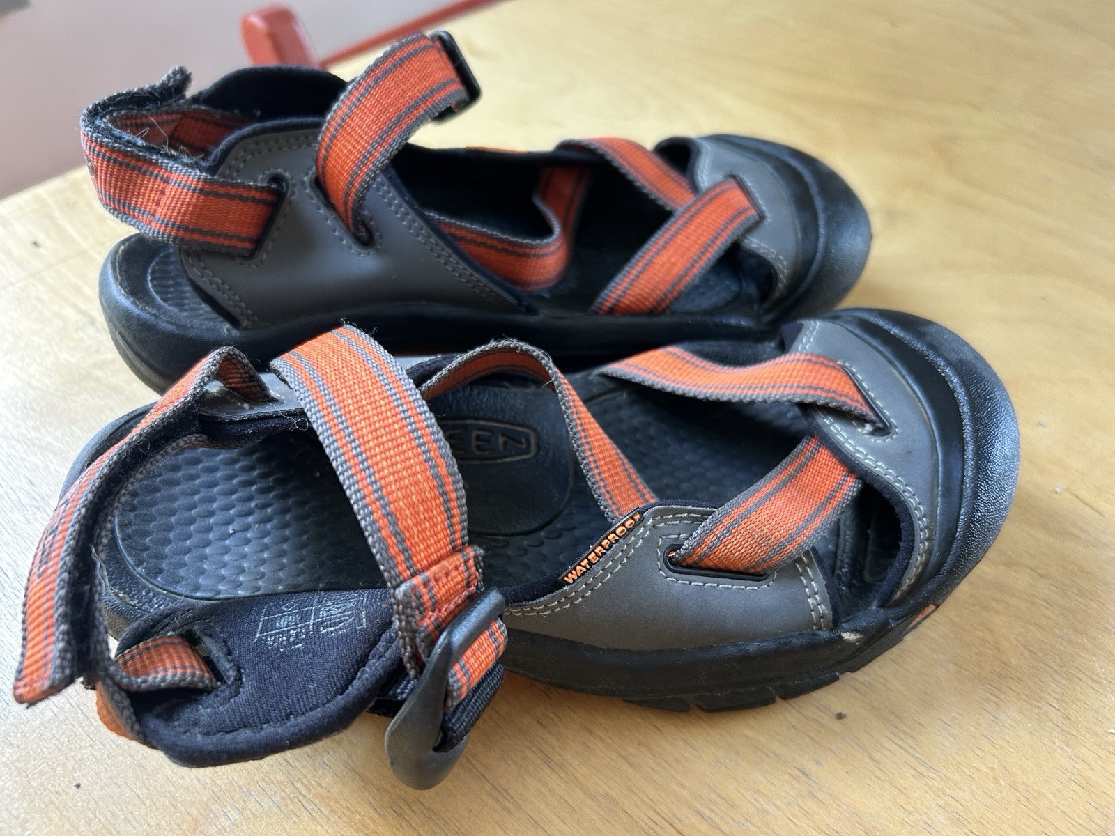 Scarpa donna Keen sconosciuta *leggi* taglia 7? Sandalo sportivo sportivo sportivo H27