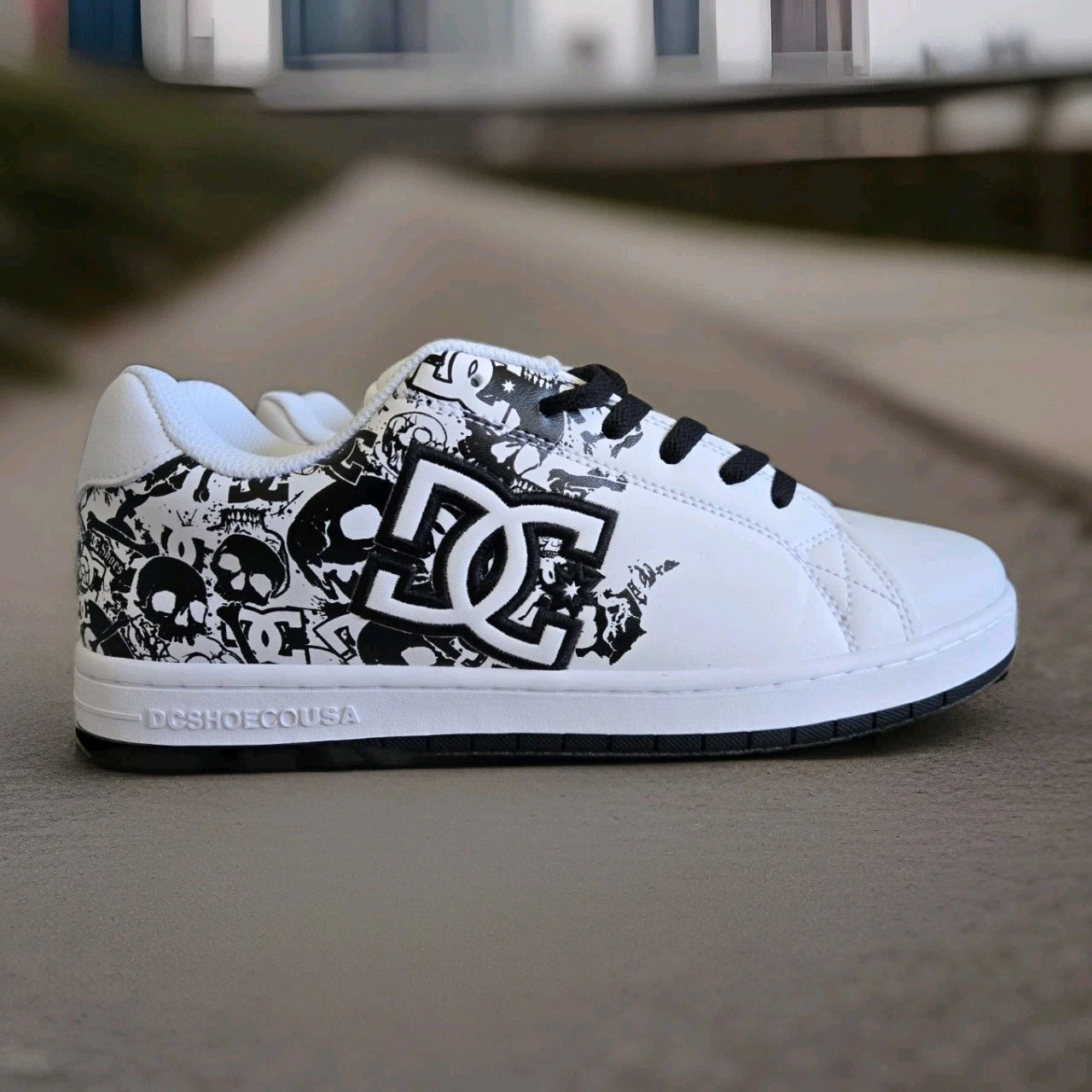 Men's DC Gaveler Casual Low Top Skate Shoes - White/Black