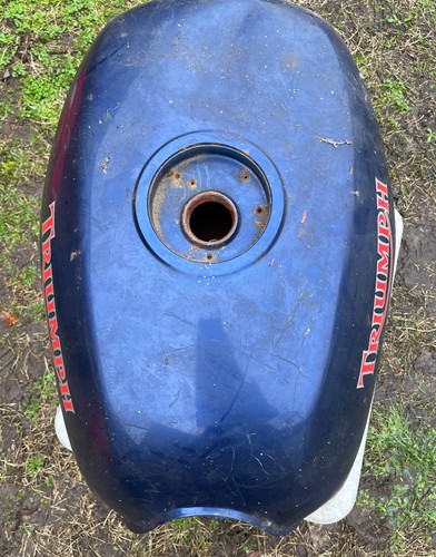 Triumph Tank (Blue) Plus Various Triumph Parts (NB slight dent in tank) - Picture 2 of 20