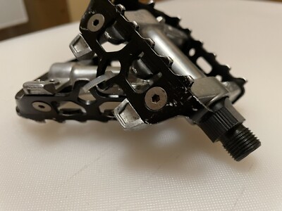 Vintage Tioga Surefoot VI Grease Guard Mountain Bike Pedals Vintage Tioga Surefoot VI Grease Guard Mountain Bike Pedals
