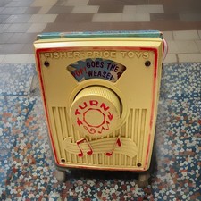 Vintage Fisher Price 775 Pop Goes The Weasel Wind Up Radio 1972 Yellow Music Box