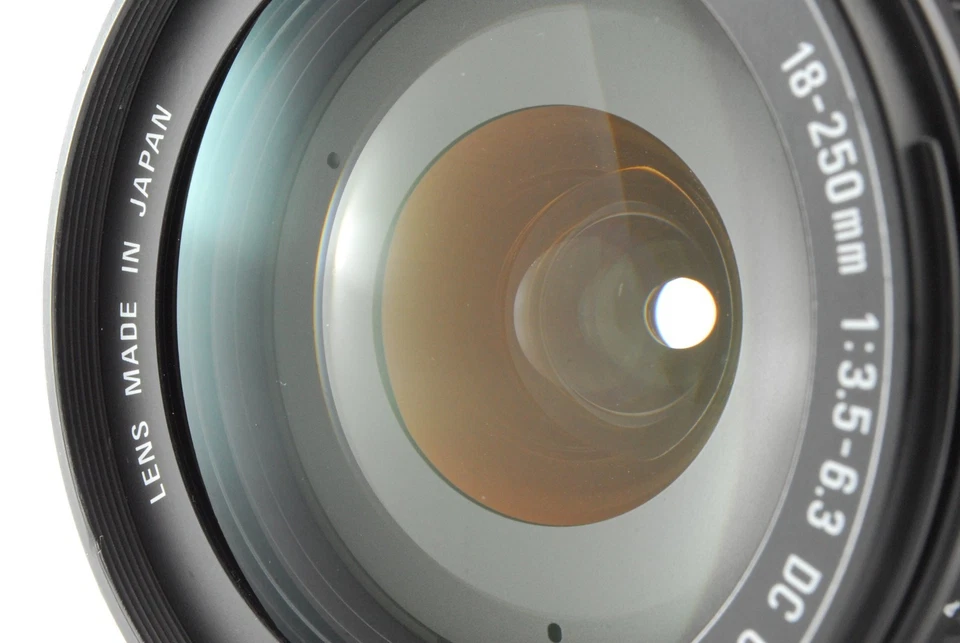 【COMO NUEVO-】LENTE zoom SIGMA 18-250mm f/3.5-6.3 DC OS HSM para Canon Foto 3 de 4