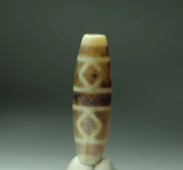 Antiguo ágata indo/tibetana anterior a 1800 Vajra 6 ojos Dzi abalorio 12*44 mm Foto 4 de 4