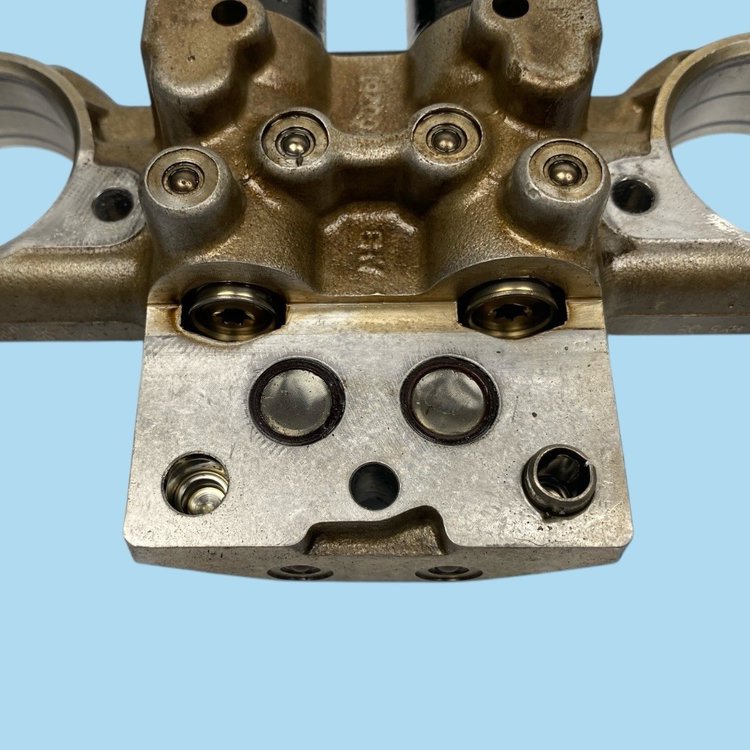 Right Camshaft Tensioner Mount Head Control OEM 03-12 Bentley Continental 6.0