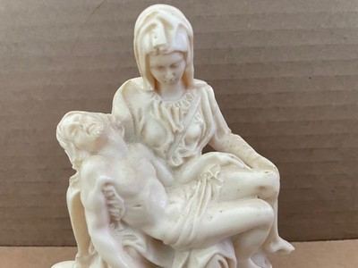 Vintage A. SANTINI Sculpture PIETA Statue Figurine Made Italy