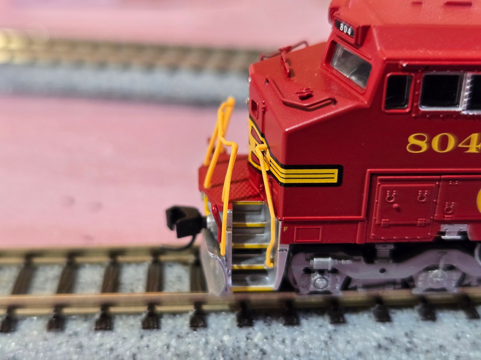 Atlas #51909 - N Scale GE C40-8W Santa Fe #804 - DC - Used | eBay